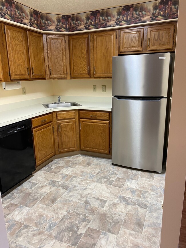 Building Photo - 8103 Tamarron Dr