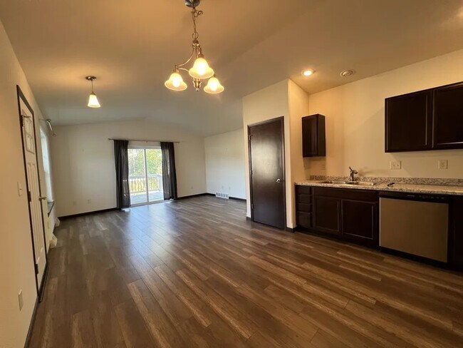 Foto del edificio - 4922 Annabelle Ct