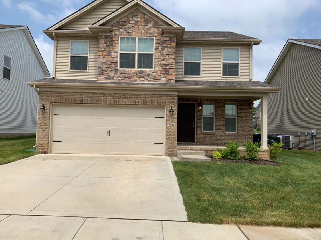 Primary Photo - 2209 Walcot Way