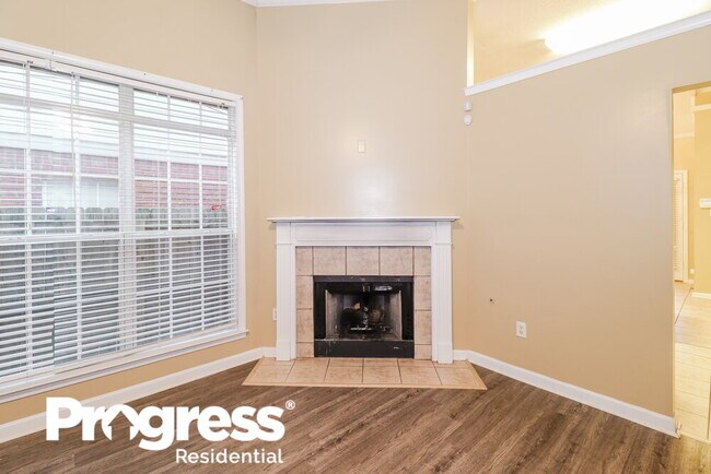 Foto del edificio - 8691 Overcup Oaks Dr