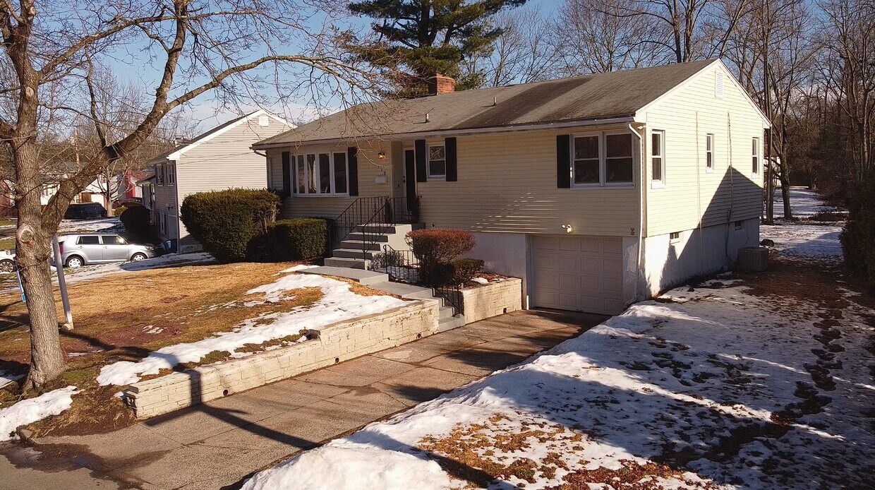 Foto del edificio - 119 Brooklawn Cir