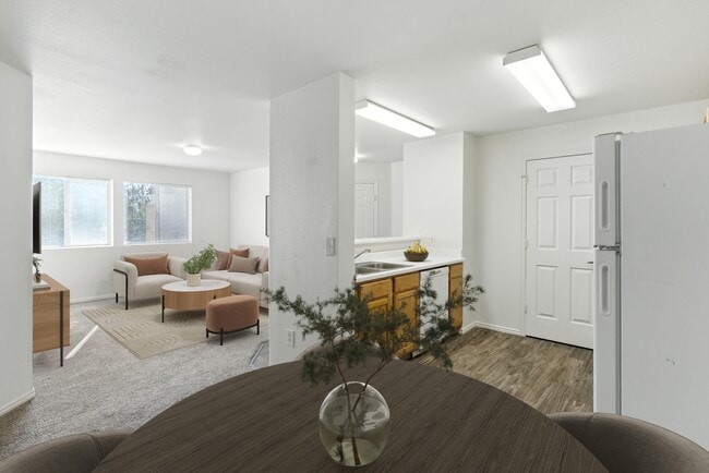 Building Photo - Diamond Fork