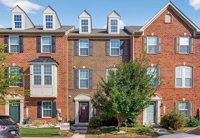 Foto principal - 5704 River Shark Ln