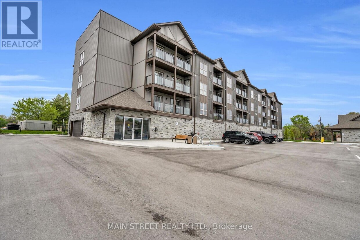 Photo principale - 110-110 Grew Blvd