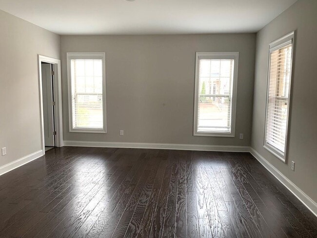 Building Photo - 640 Hanlon Way