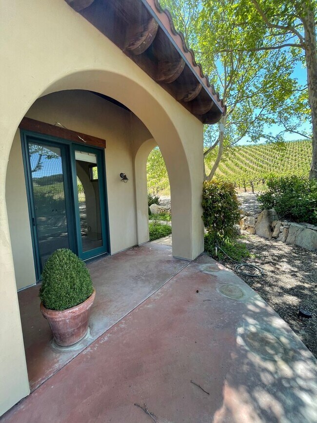 Foto del edificio - Gorgeous Wine Country 3 Bedroom 2 Bath Sin...