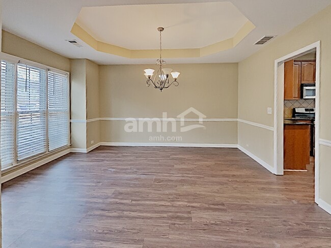 Building Photo - 423 Evans Mill Dr