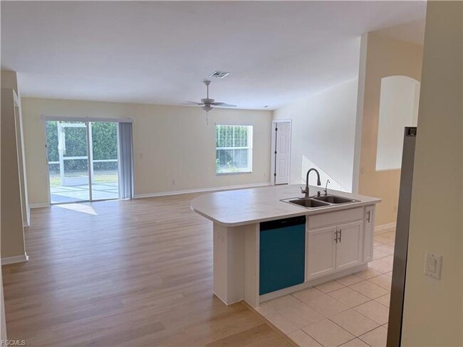 Foto del edificio - 3522 SW 14th Pl