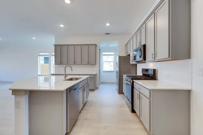 Building Photo - 408 Tinto St
