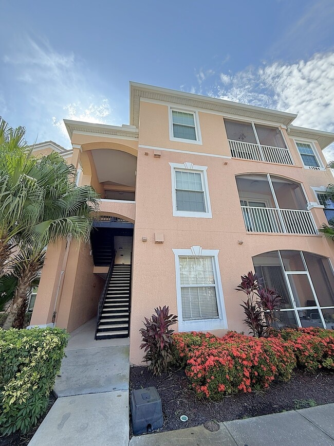Building Photo - 13584 Turtle Marsh Loop