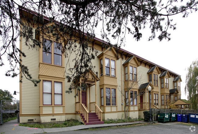 Building Photo - Victorian Row Apartments