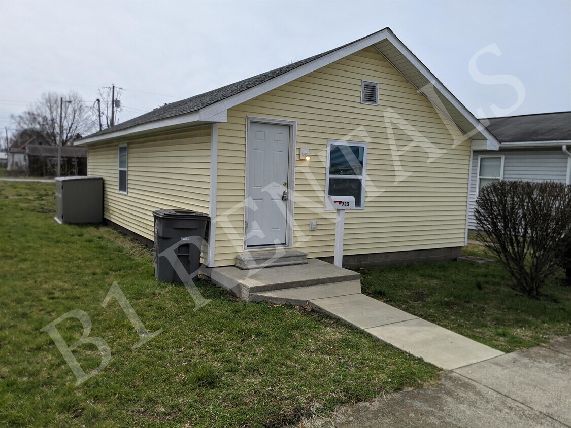 Primary Photo - 713 W Laurel St