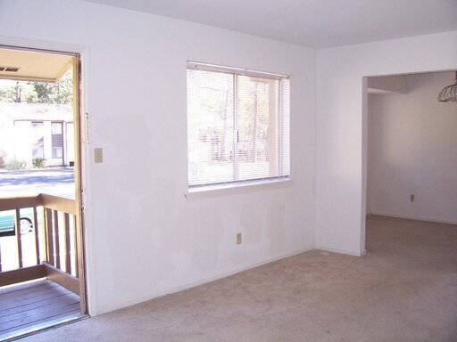 Building Photo - 2/1 On Blairstone Road!