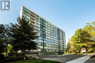 Building Photo - 500 Avenue Rd