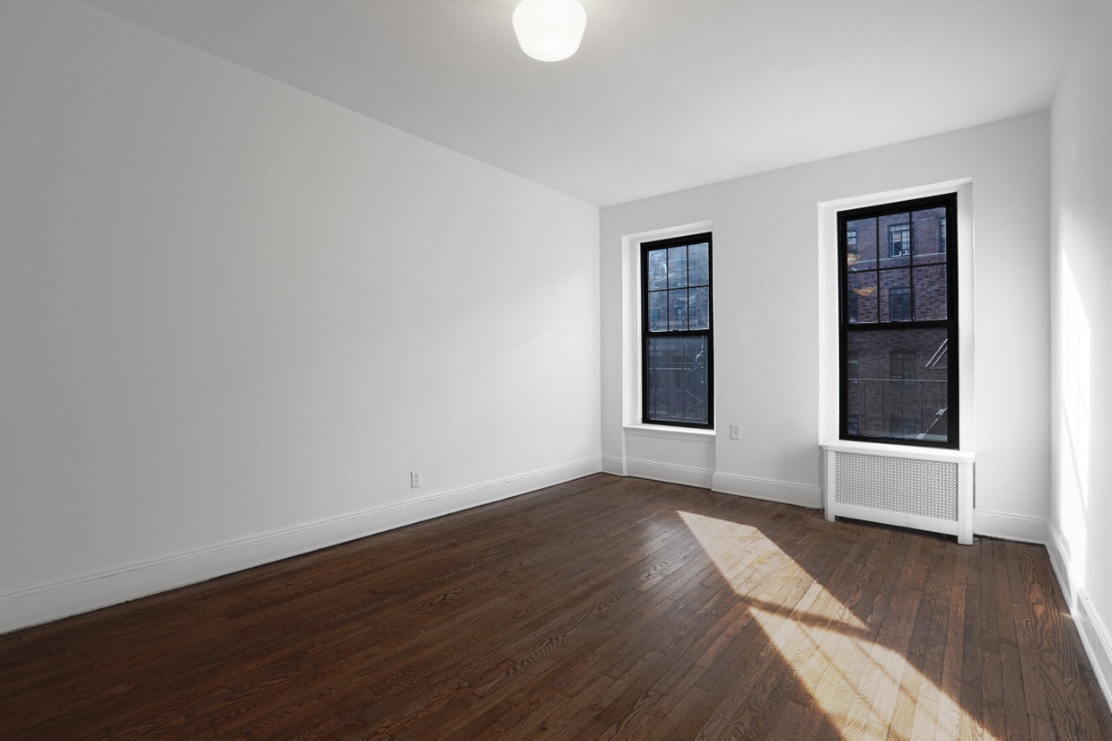 Primary Photo - 48-50 Greenwich Avenue