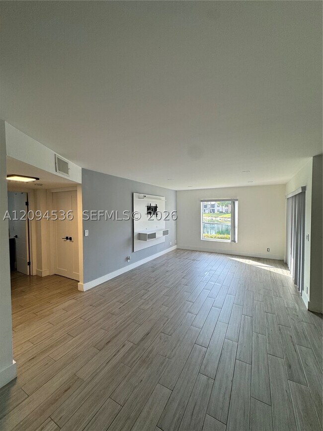 Foto del edificio - 3418 NW 47th Ave