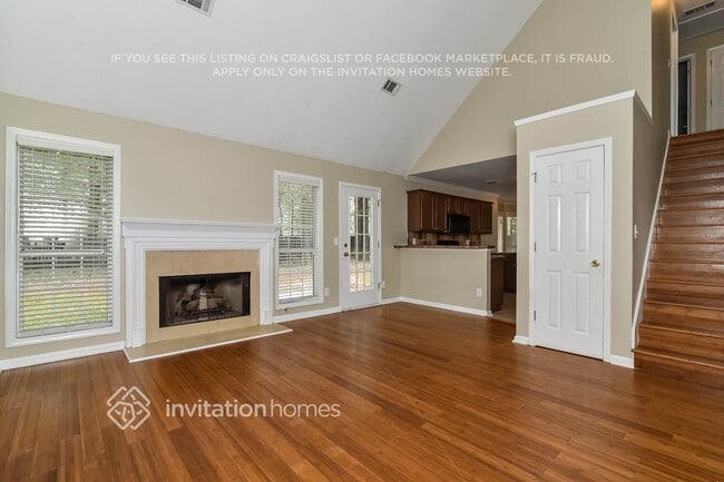 Foto del edificio - 2442 Welford Ct NW