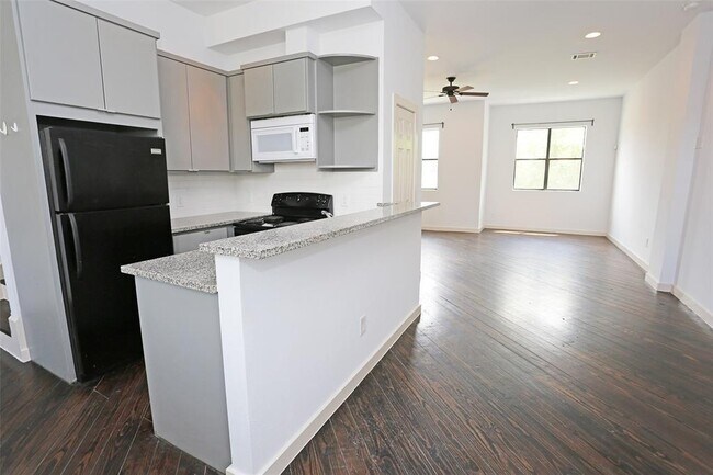 Building Photo - 4106 McKinney St