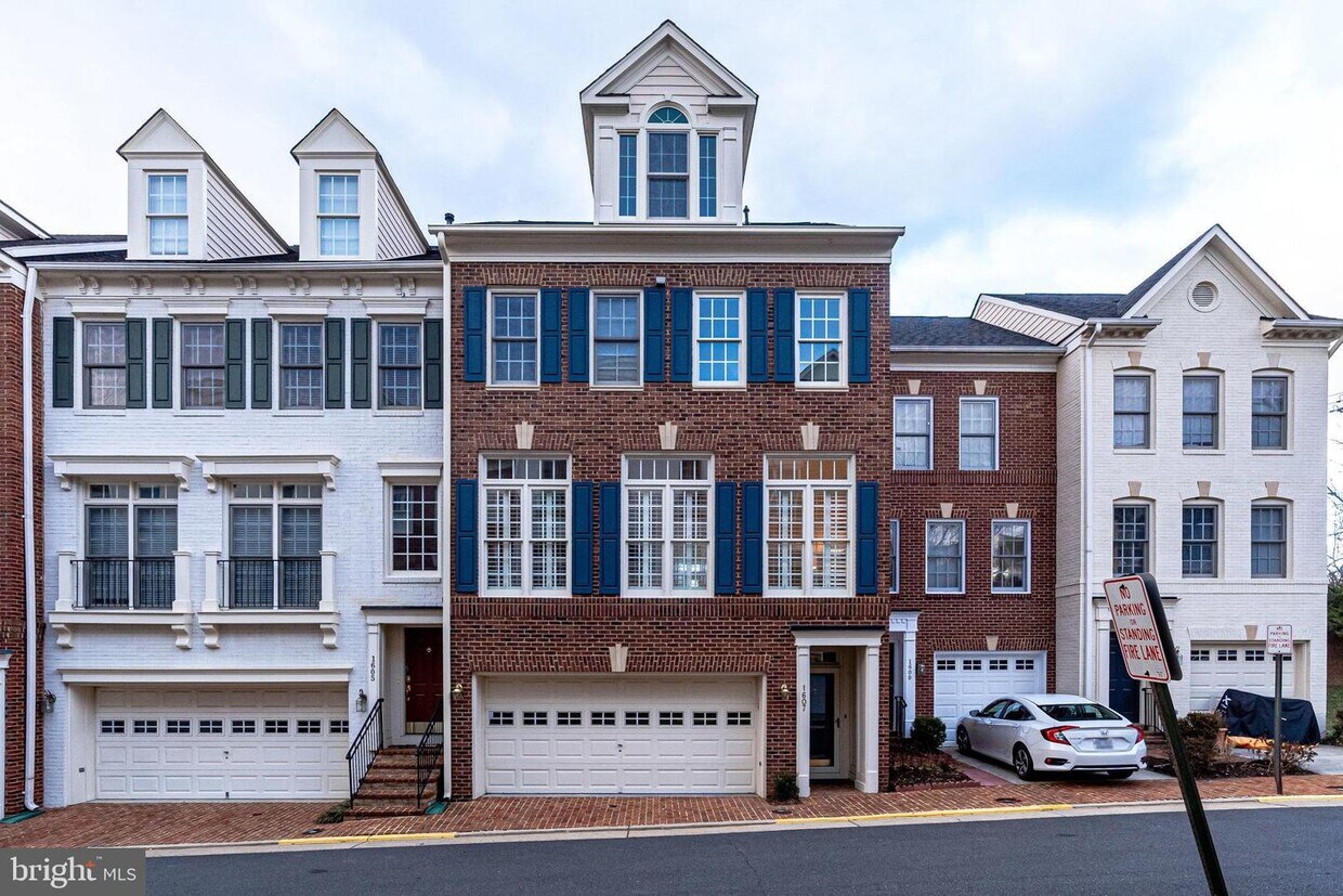 1607 Colonial Hills Dr, McLean, VA 22102 Townhouse for Rent in McLean