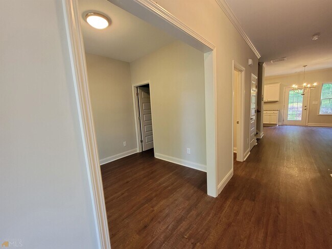 Foto del edificio - 9681 Davis St