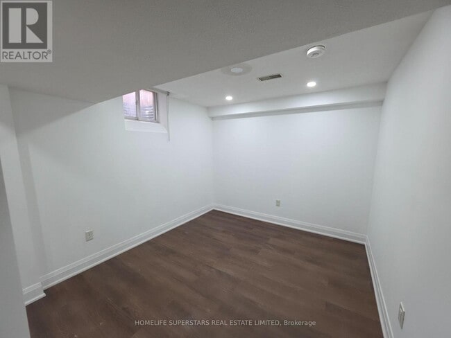 Building Photo - 5 Big Moe Crescent