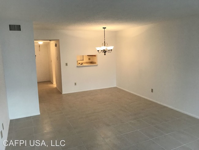 Building Photo - 7500 NW 30th Pl
