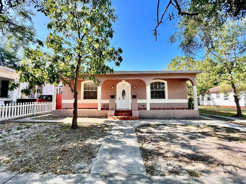 Foto principal - 2324 W Palmetto St