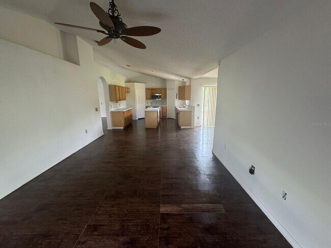 Building Photo - Beautiful  3bed  2Bath  House in Poinciana