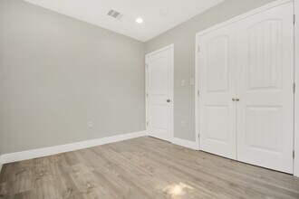 Building Photo - 2707 Mc Nay Dr