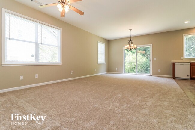 Foto del edificio - 103 Silver Spring St