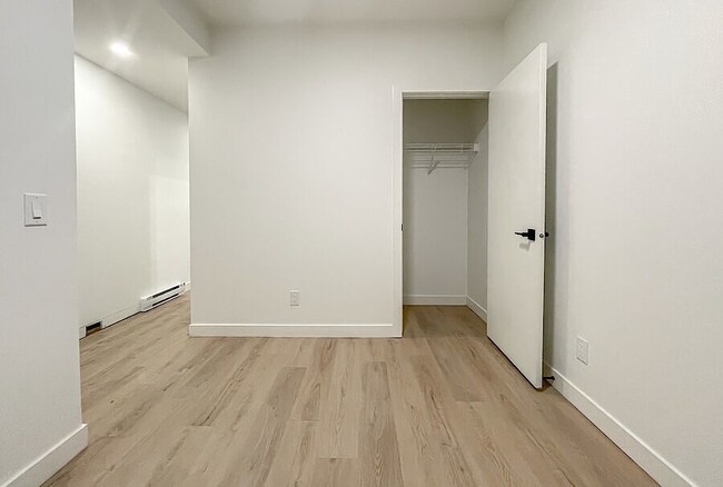 Building Photo - Basement Unit in Altadore