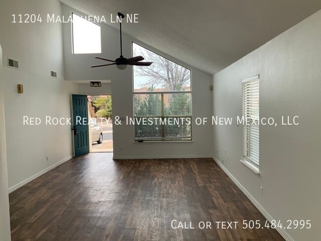 Foto del edificio - 11204 Malaguena Ln NE