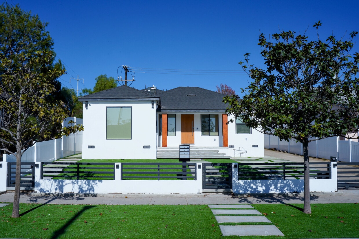 Foto principal - 629 W Hillsdale St