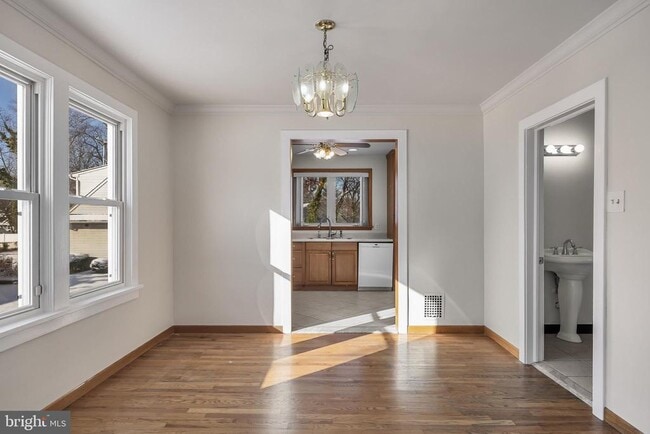 Foto del edificio - 306 Lincoln Ave