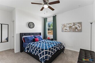 Building Photo - 228 High Mesa Dr