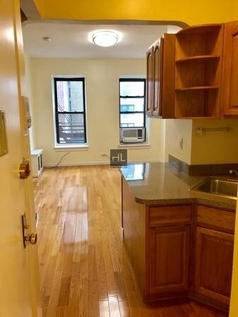 Primary Photo - 1057 1st Avenue