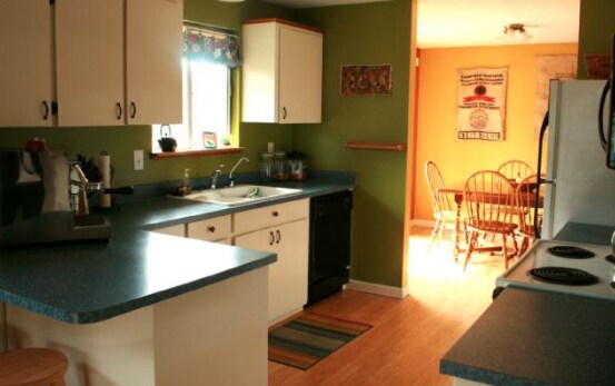 Foto del edificio - Spacious 3 bed 2 bath Home With View of Mt...