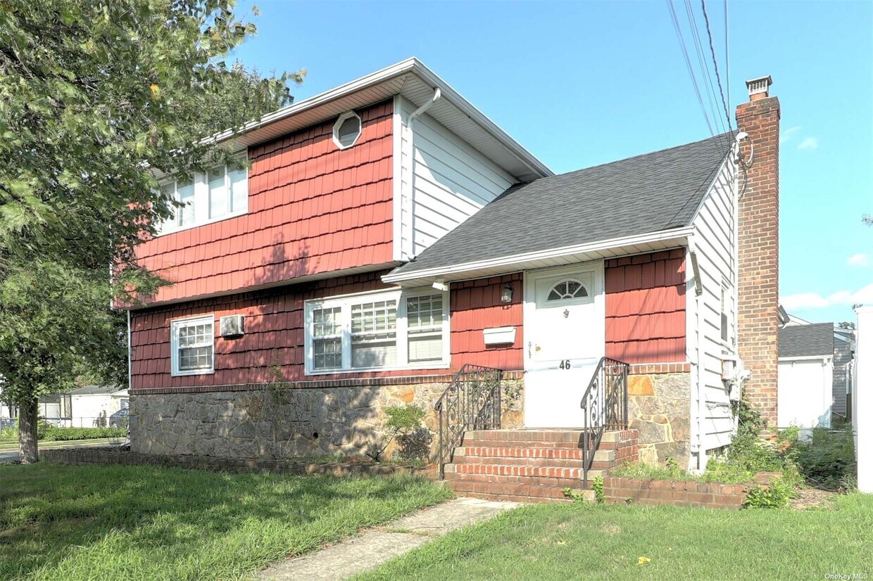 Primary Photo - 46 Gardner Ave