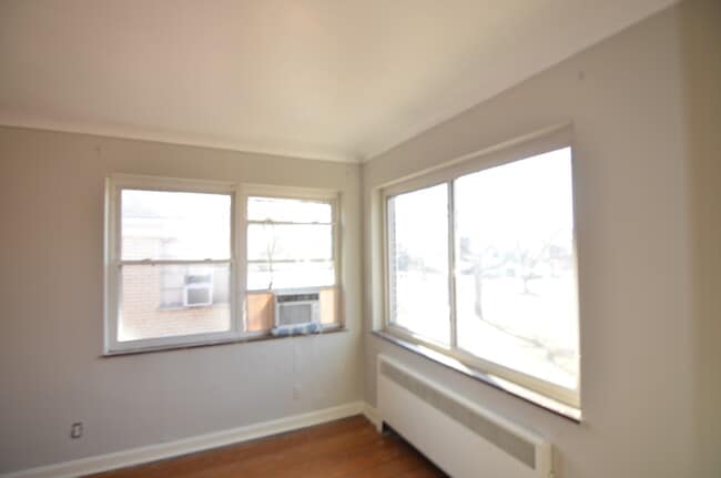 Building Photo - 7332 Reading Rd