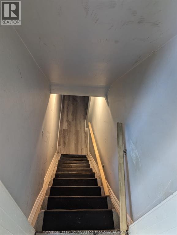 Building Photo - 1043 Bruce Ave