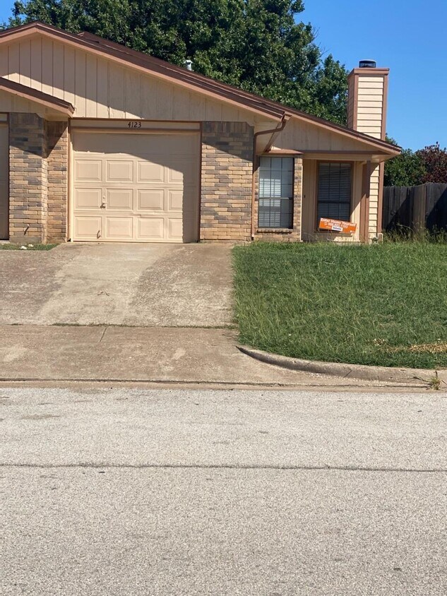 4123 Fossil Ridge Dr, Haltom City, TX 76137 House Rental in Haltom