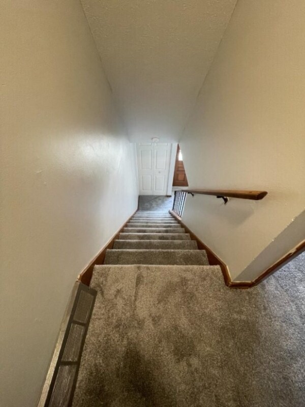 Building Photo - 331 Pershing Ave SE