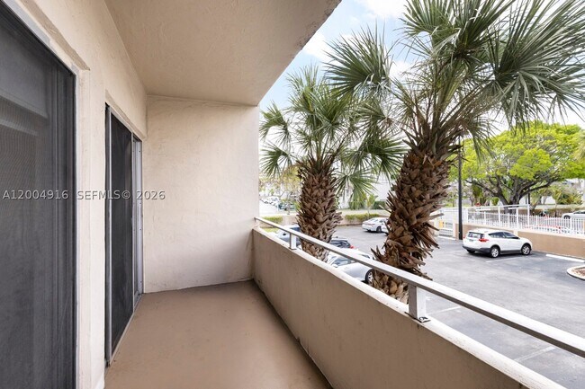 Foto del edificio - 7747 SW 86th St