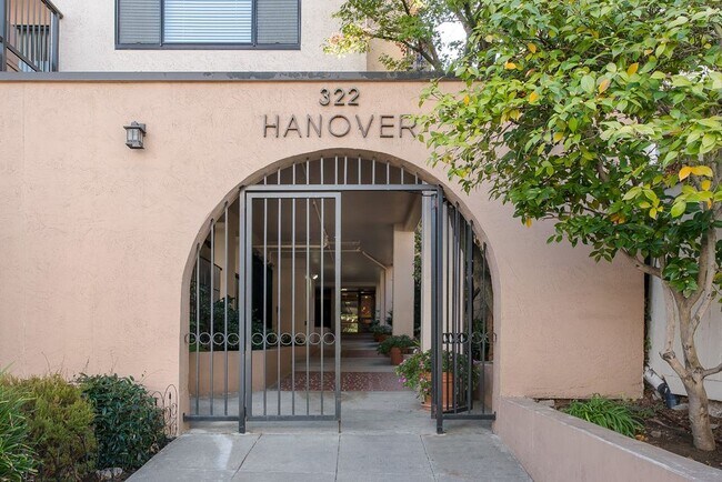 Building Photo - 308 Hanover Ave