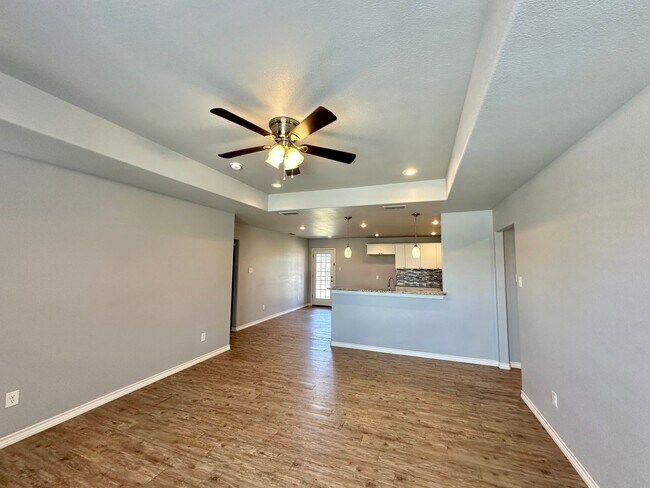Foto del edificio - 3/2/2 in Frenship ISD! Available Now!