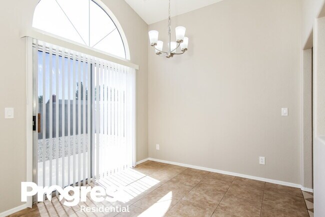 Foto del edificio - 7353 W Greer Ave