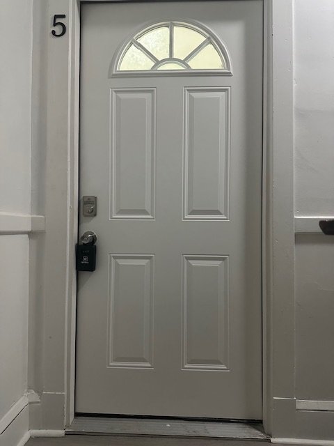 Foto del edificio - 2700 Roslyn Ave