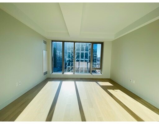 Primary Photo - 133 Seaport Blvd