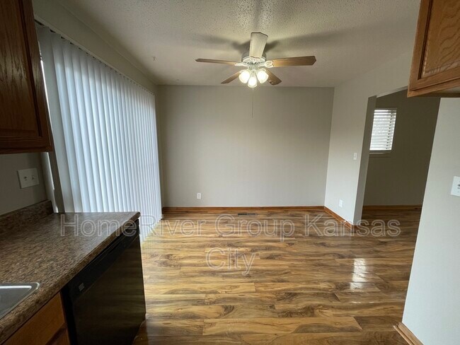 Building Photo - 9273 Nieman Rd