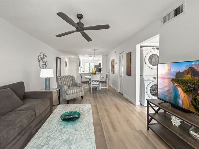 Building Photo - Fully Furnished Waterfront Community Condo in Isla Del Sol - 2bed | 2bath